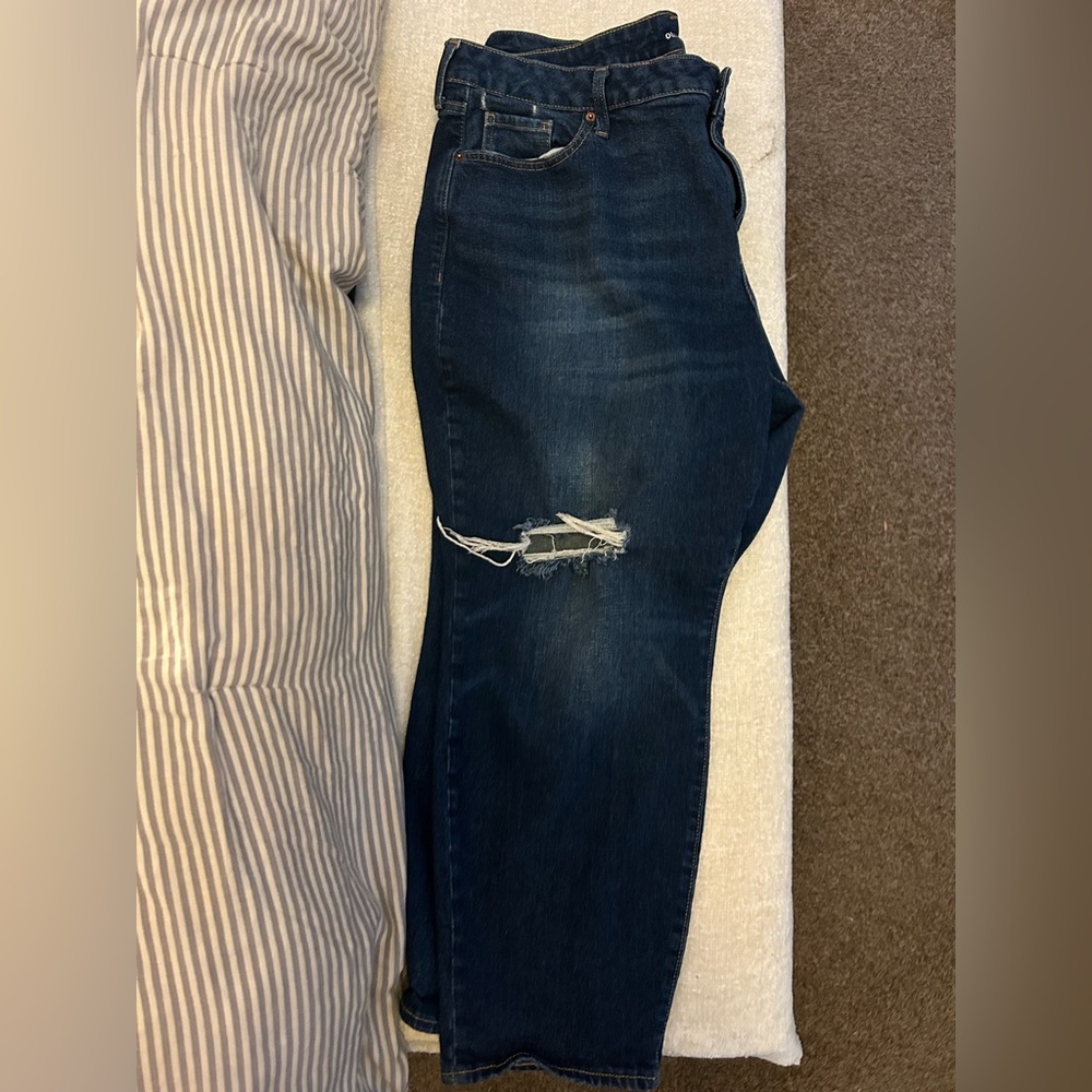 Old Navy Size 22 Curvy Straight Distressed Jeans